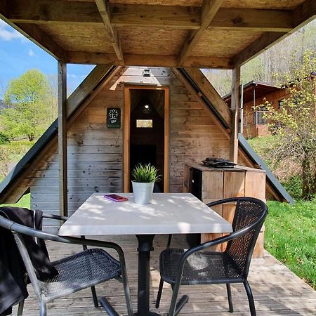 Camping Les Vernieres La Bourboule Sancy Exterior foto