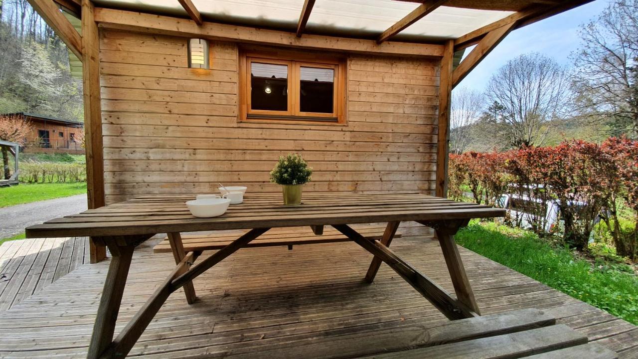 Camping Les Vernieres La Bourboule Sancy Exterior foto