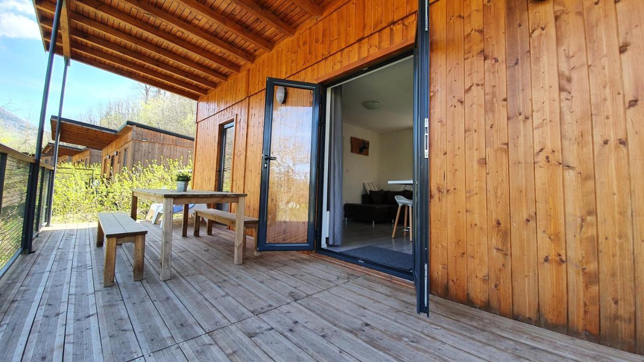 Camping Les Vernieres La Bourboule Sancy Exterior foto