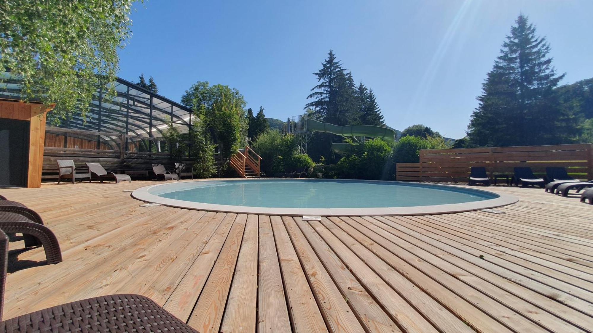 Camping Les Vernieres La Bourboule Sancy Exterior foto